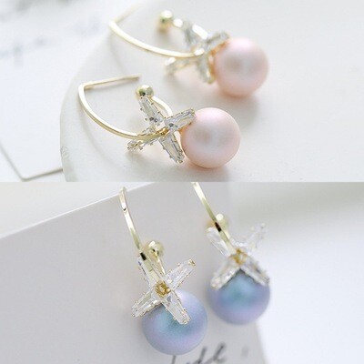 Fancy shinny pearl earrings （ Cross Style )