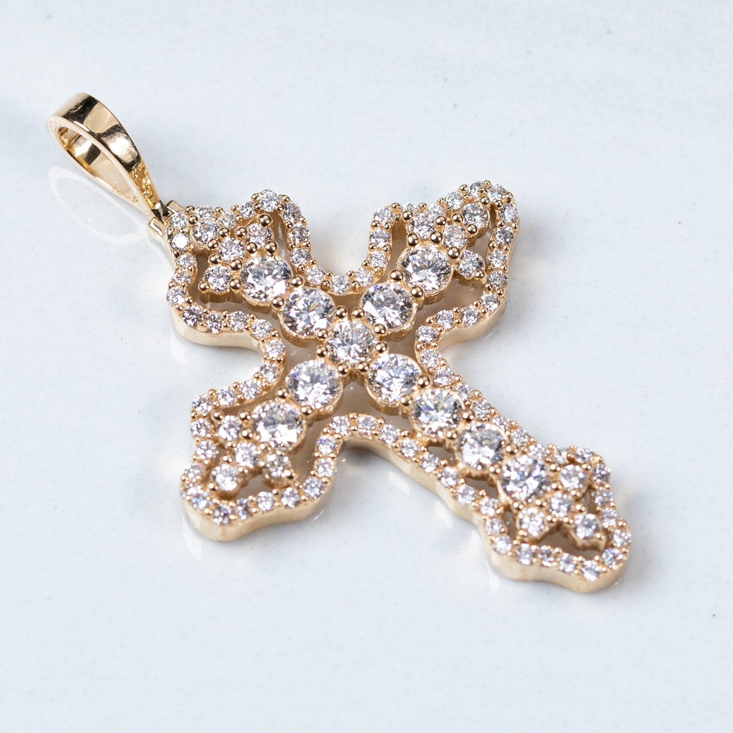 14k Yellow Gold 1.53 Ct Pointer Cross Pendant