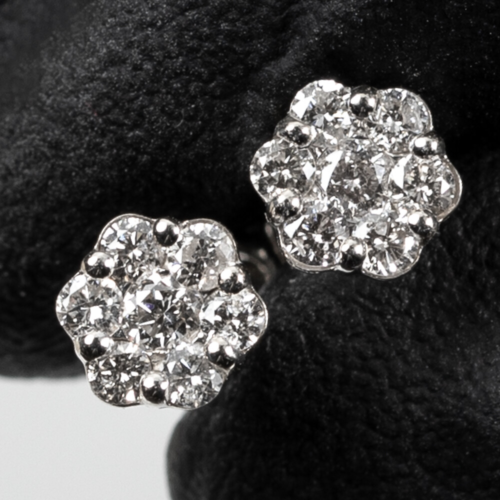 Solid 10k White Gold Unisex Round 0.38Ct Diamond Flower Cluster Earrings
