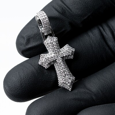 Small 14K White Gold 0.98 Ct Diamond Cross Pendant