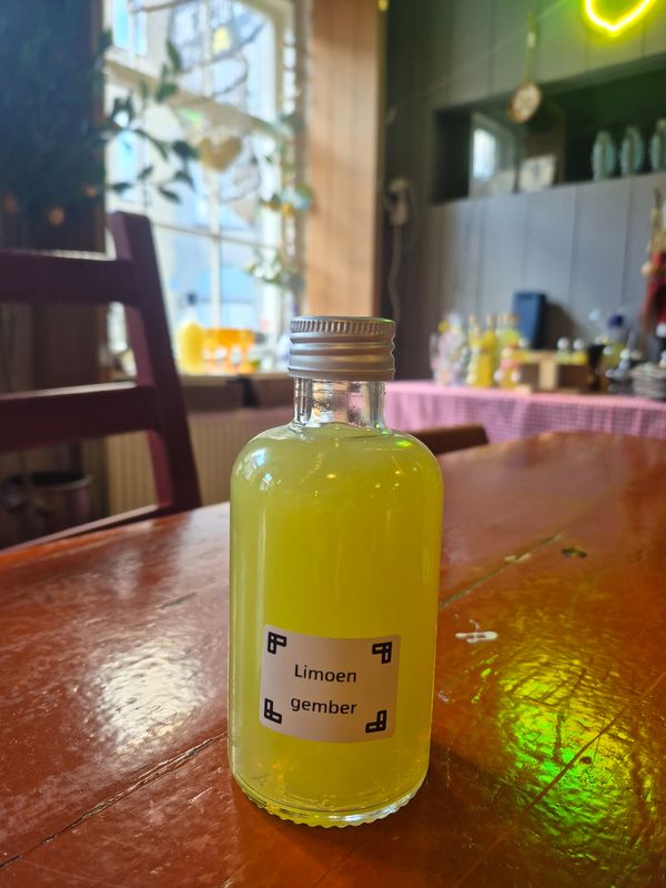 Limoen/gember ( 250ml) Limoen/gember ( 250ml)