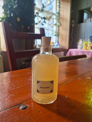 Amandel likeur ( 250ml)
