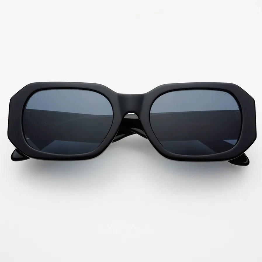 FREYRS Onyx
