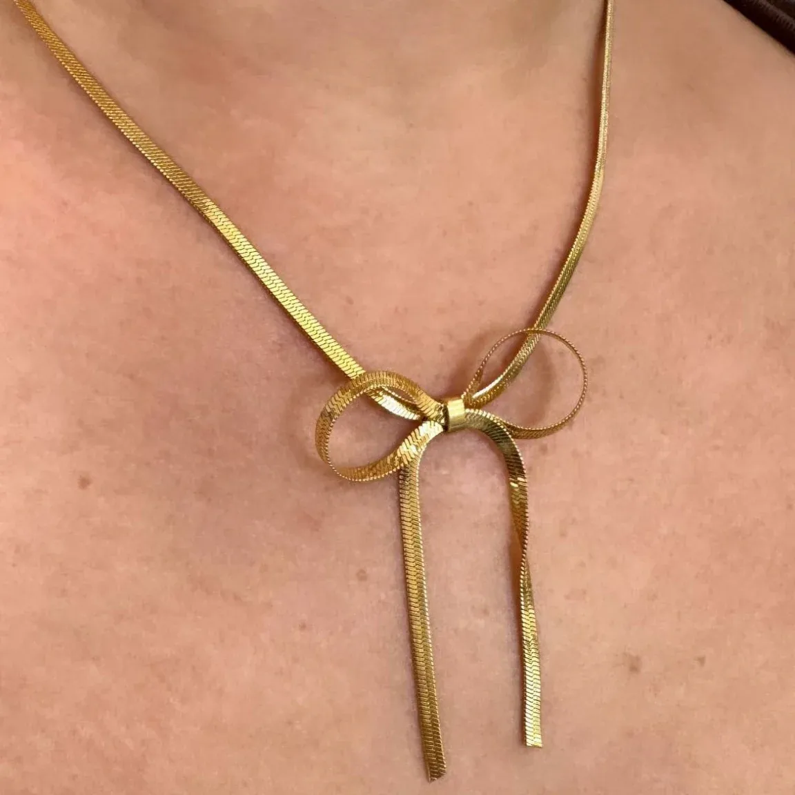 Sahira Lily Bow Necklace