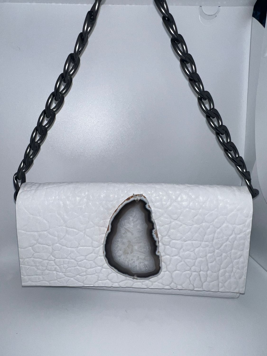 Evoke Baguette Deluxe Chain White