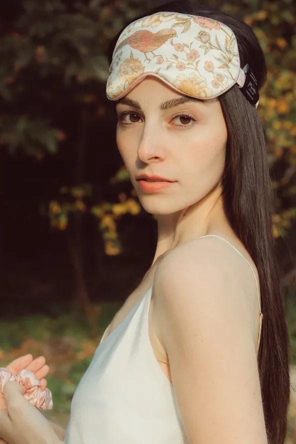 Muraki Mulberry Silk Eye Mask