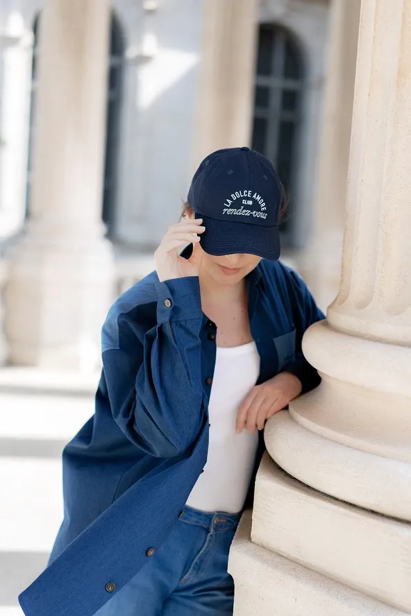 Un Baiser Chic Sports Cap