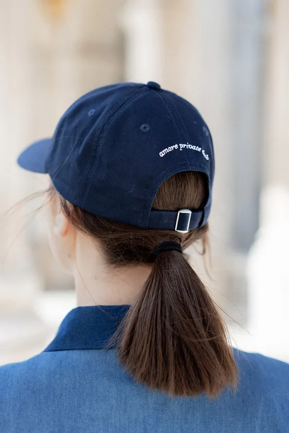 Un Baiser Chic Sports Cap