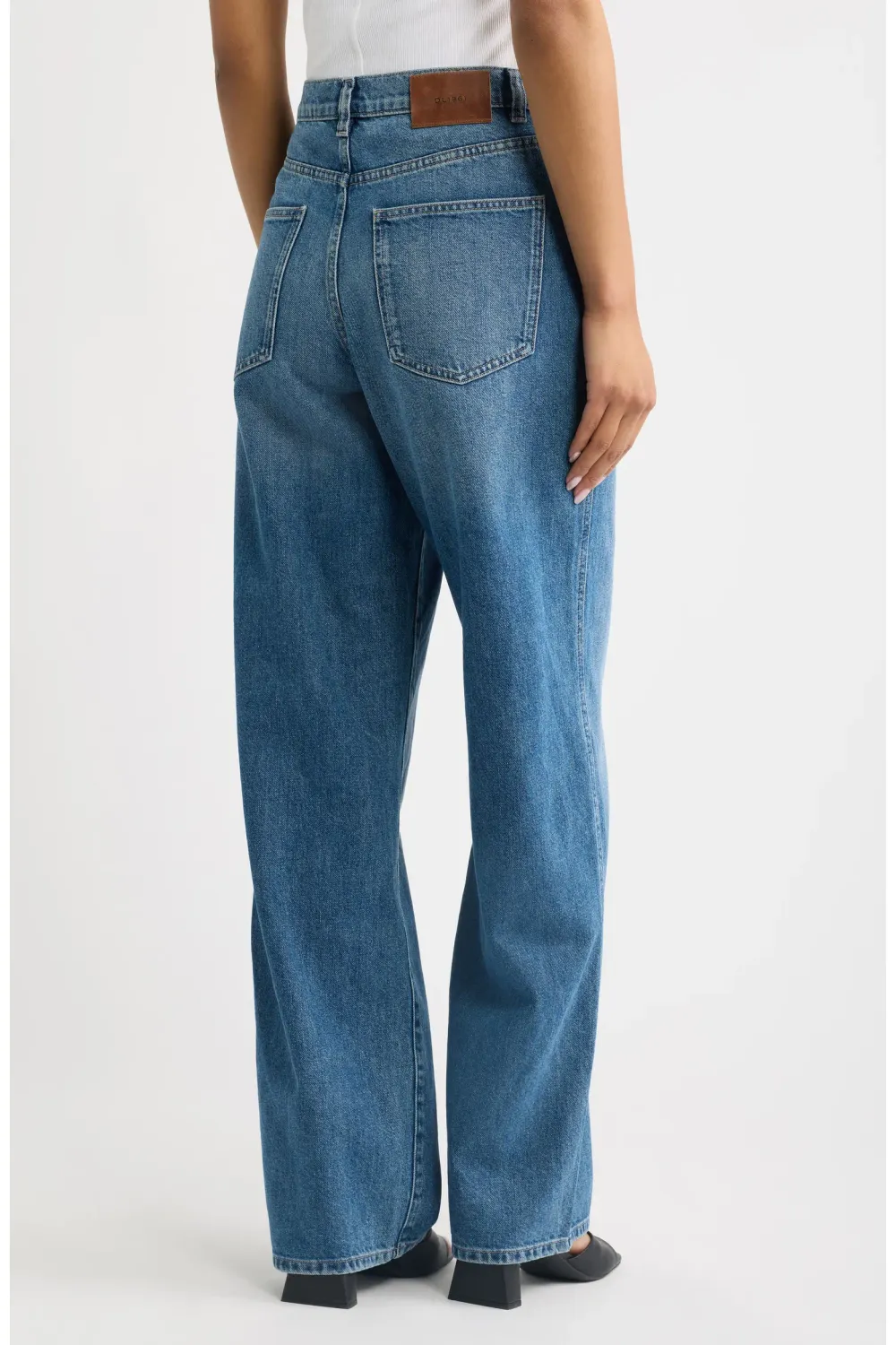 DL1961 Kaylen Straight Authentic