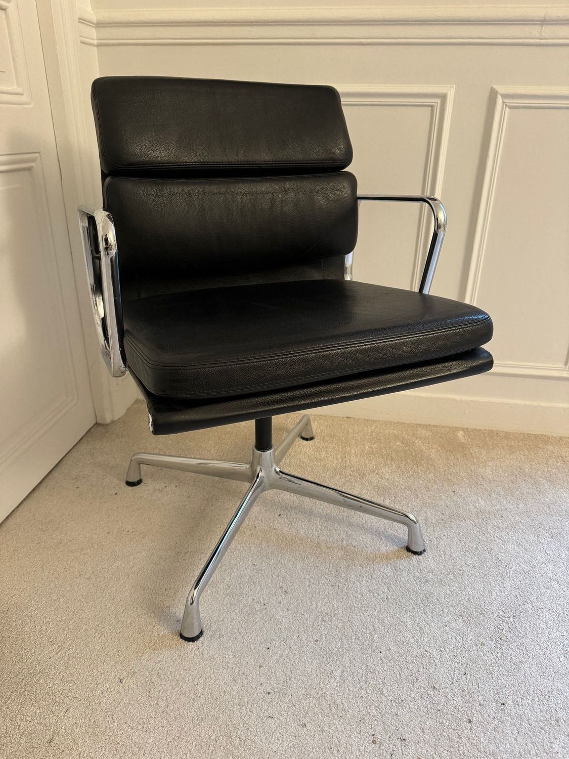VITRA - Fauteuil Soft Pad EA 208