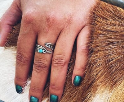 Dainty Darlin Wrap Feather Ring