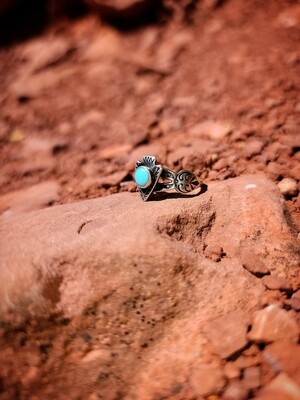 Vintage Turquoise Arrow Head Ring