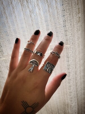 Trippy Mushroom Ring