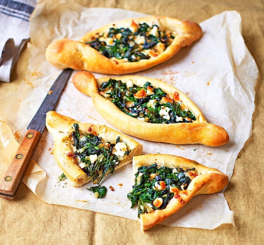 Spinach Corn & Cheese Pide