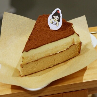 PRE-ORDER: Tiramisu Basque Cheesecake (Whole Cake)