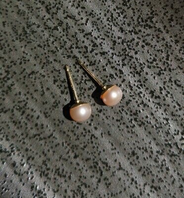 Shinju Pearl Rose Studs