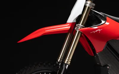 FRONT FENDER
