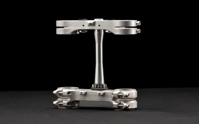 TRIPLE CLAMP