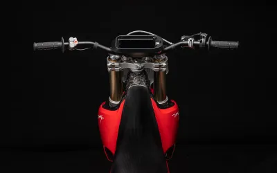HANDLEBARS &amp; CONTROLS