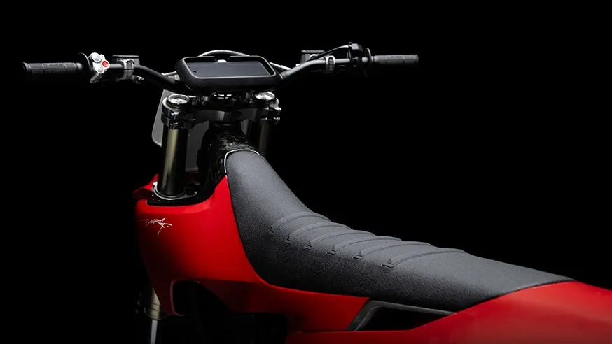 Ribbed Grip Seat Jet