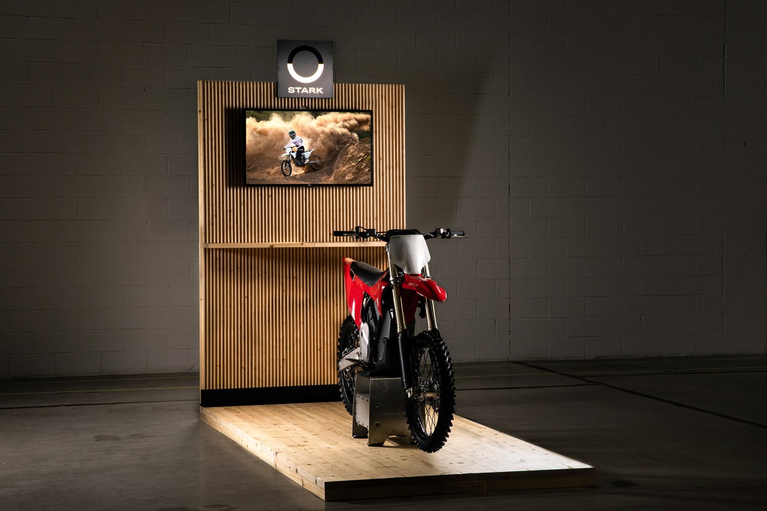 Dealer Podium Kit UK