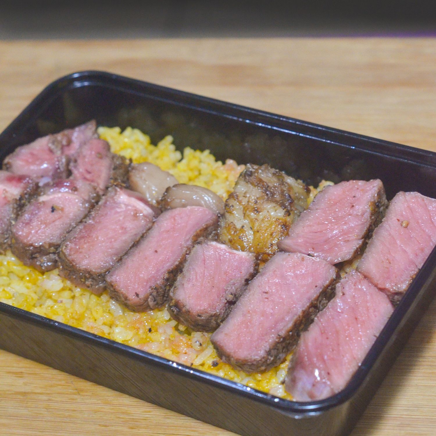 (GAR) Grilled Gold Angus Steak Rice