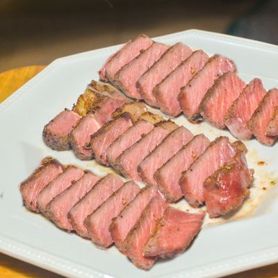 (GAS) Grilled Gold Angus Steak