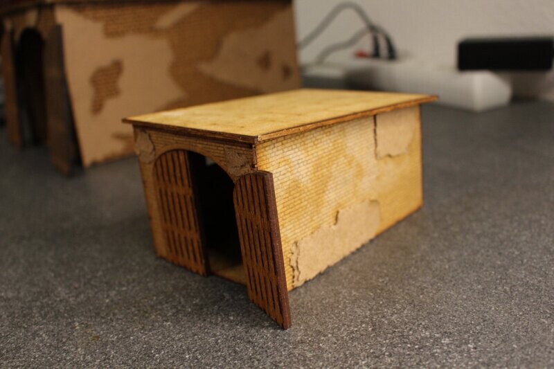Garage mit Holztor WKII