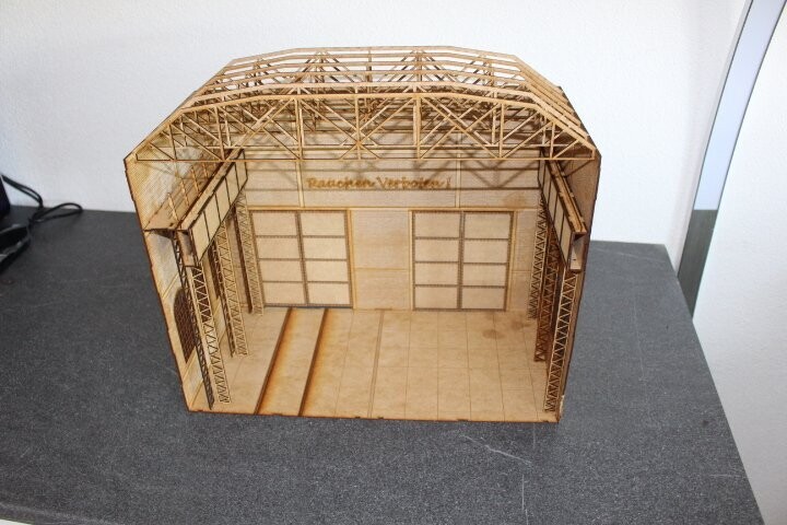 Panzer/Flugzeug Produktionshalle Komplett Set
