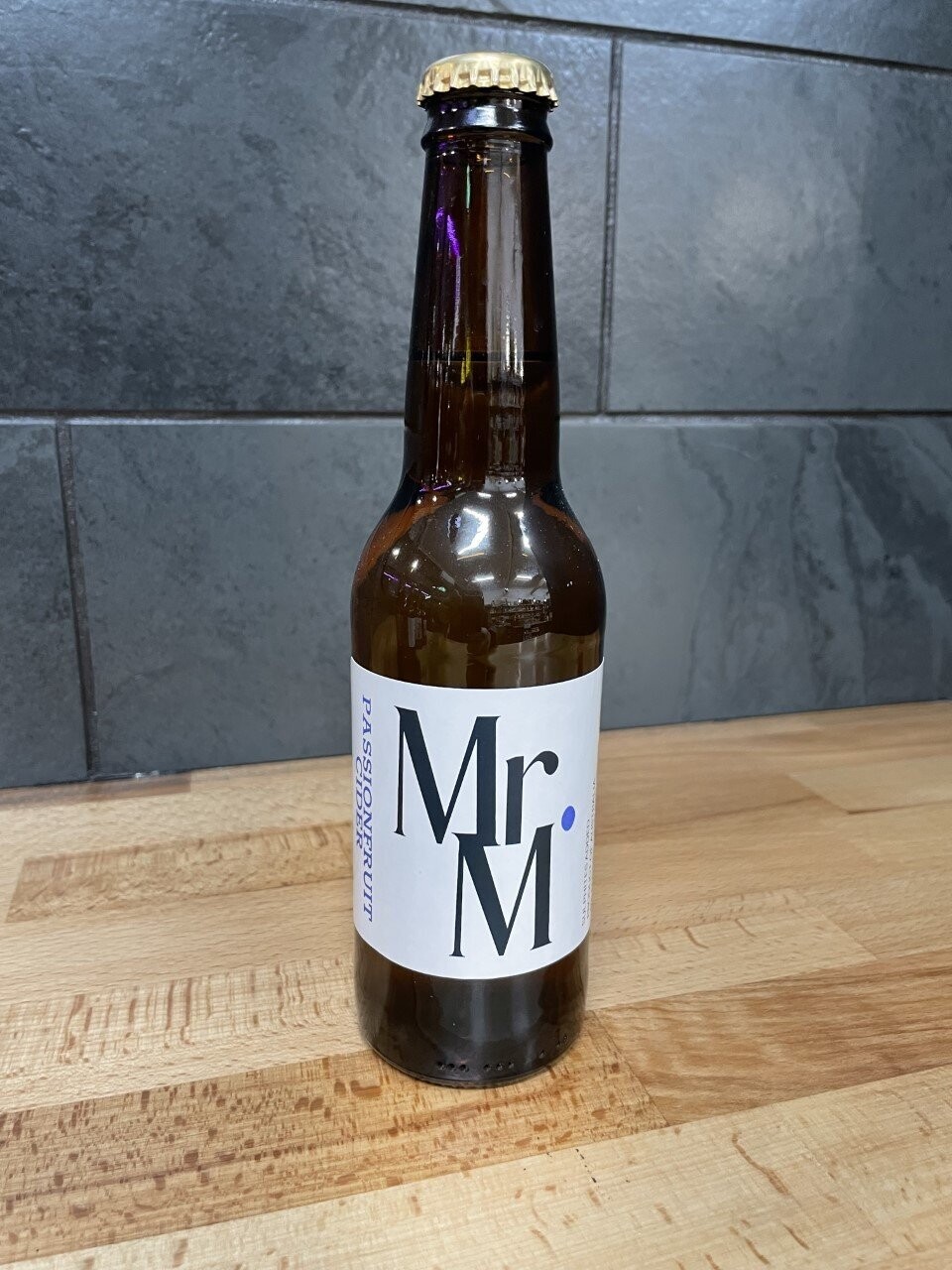 Mr M  Passionfruit Cider 8.0% 330ml 6 Pack