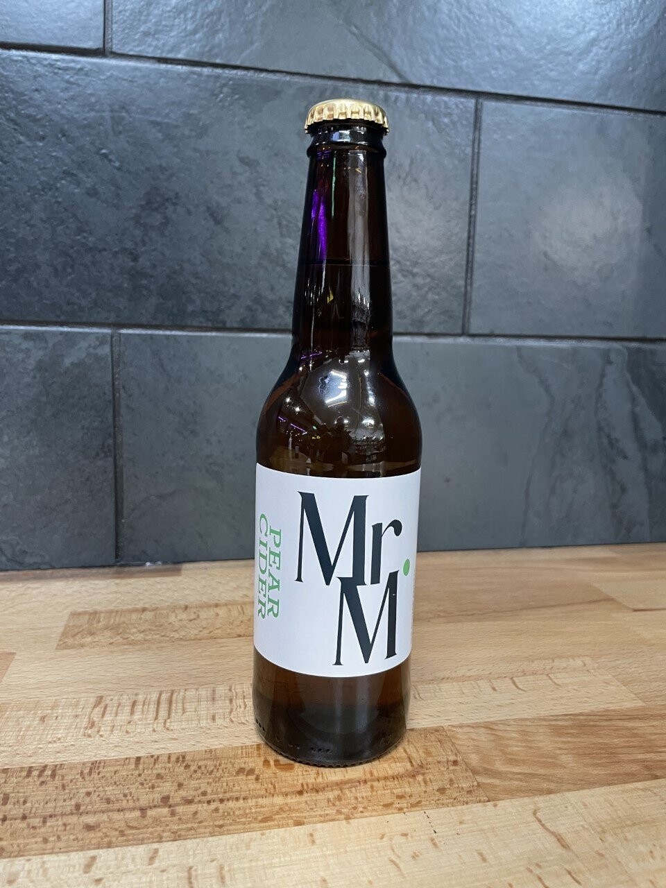 Mr M  Pear Cider 4.9% 330ml 6 Pack