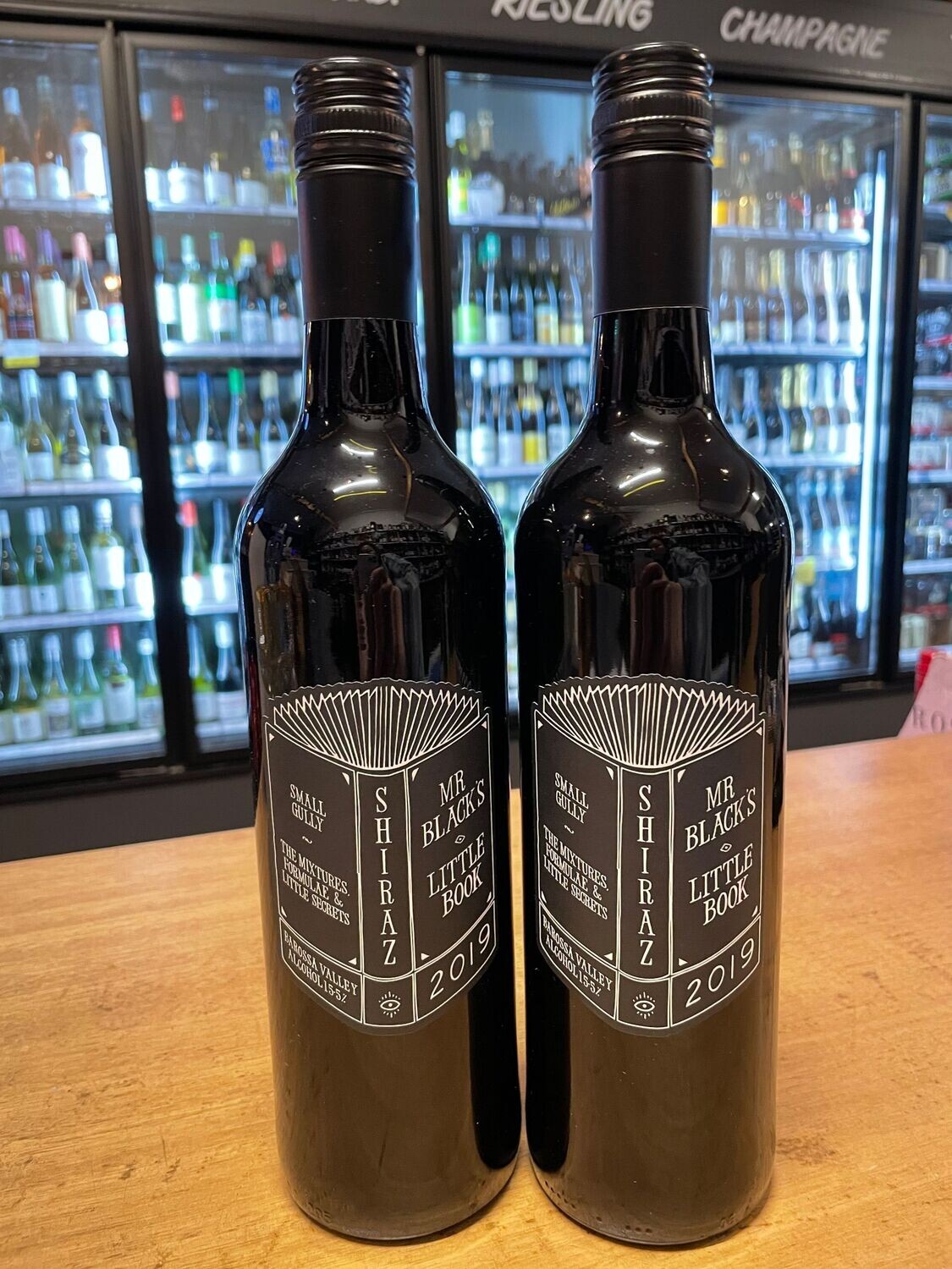 SMALL GULLY MR.BLACKS LITTLE BOOK SHIRAZ 2019 15.5% 750ML