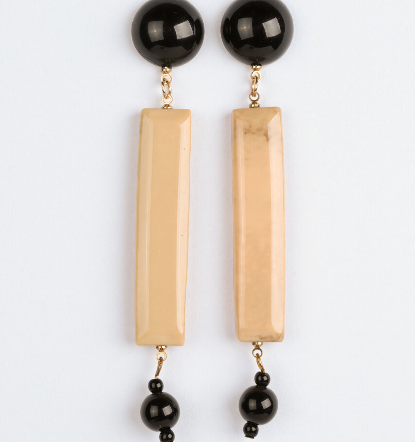 Brinco Resina Comprido Bicolor