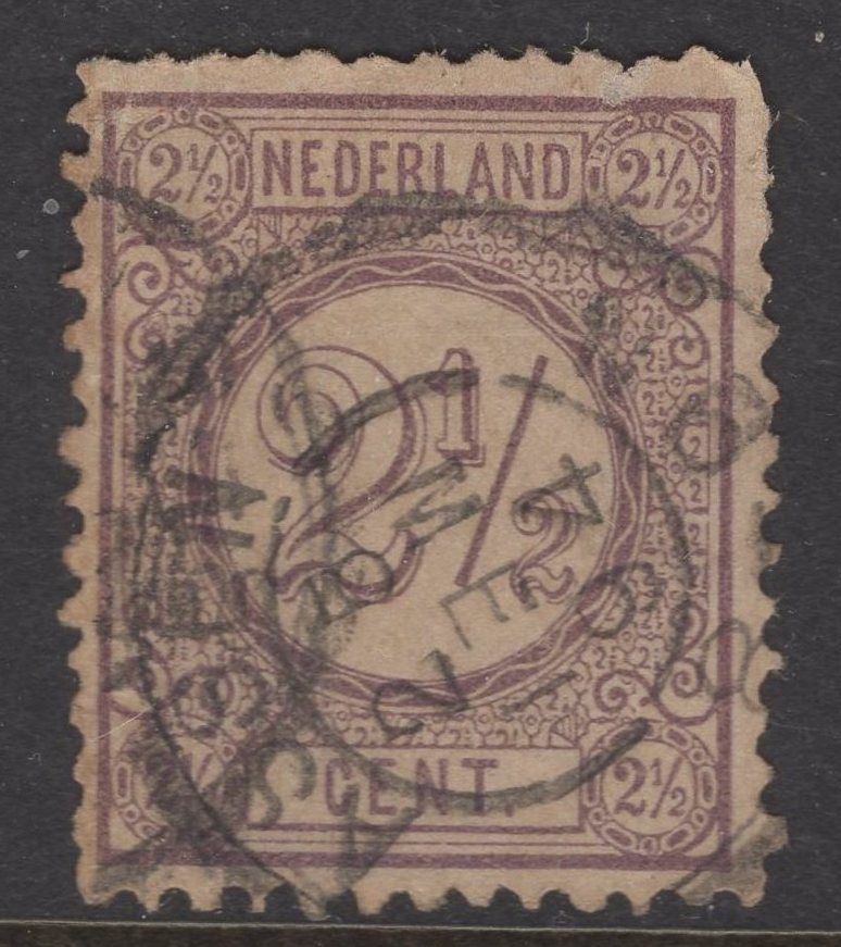 Assen met kopstaande maand MEI op nvph 33