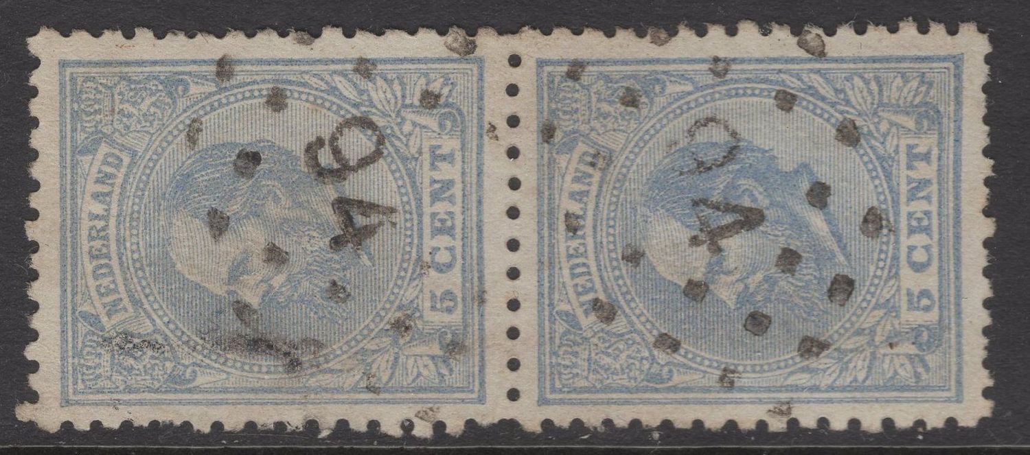 Nvph 19 D in vert. paar; puntstempel 94