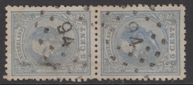 Nvph 19 D in vert. paar; puntstempel 94