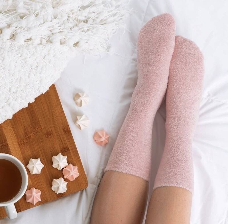 You had me at aloe super soft spa socks