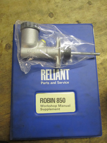 New Reliant Regal Brake Master Cylinder