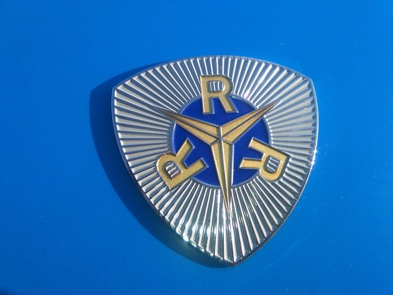 Reliant Regal BADGE trotter emblem