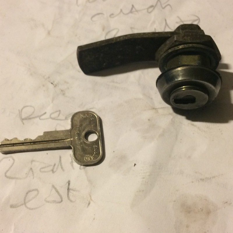 Reliant Bonnet Locking Catch for Rialto