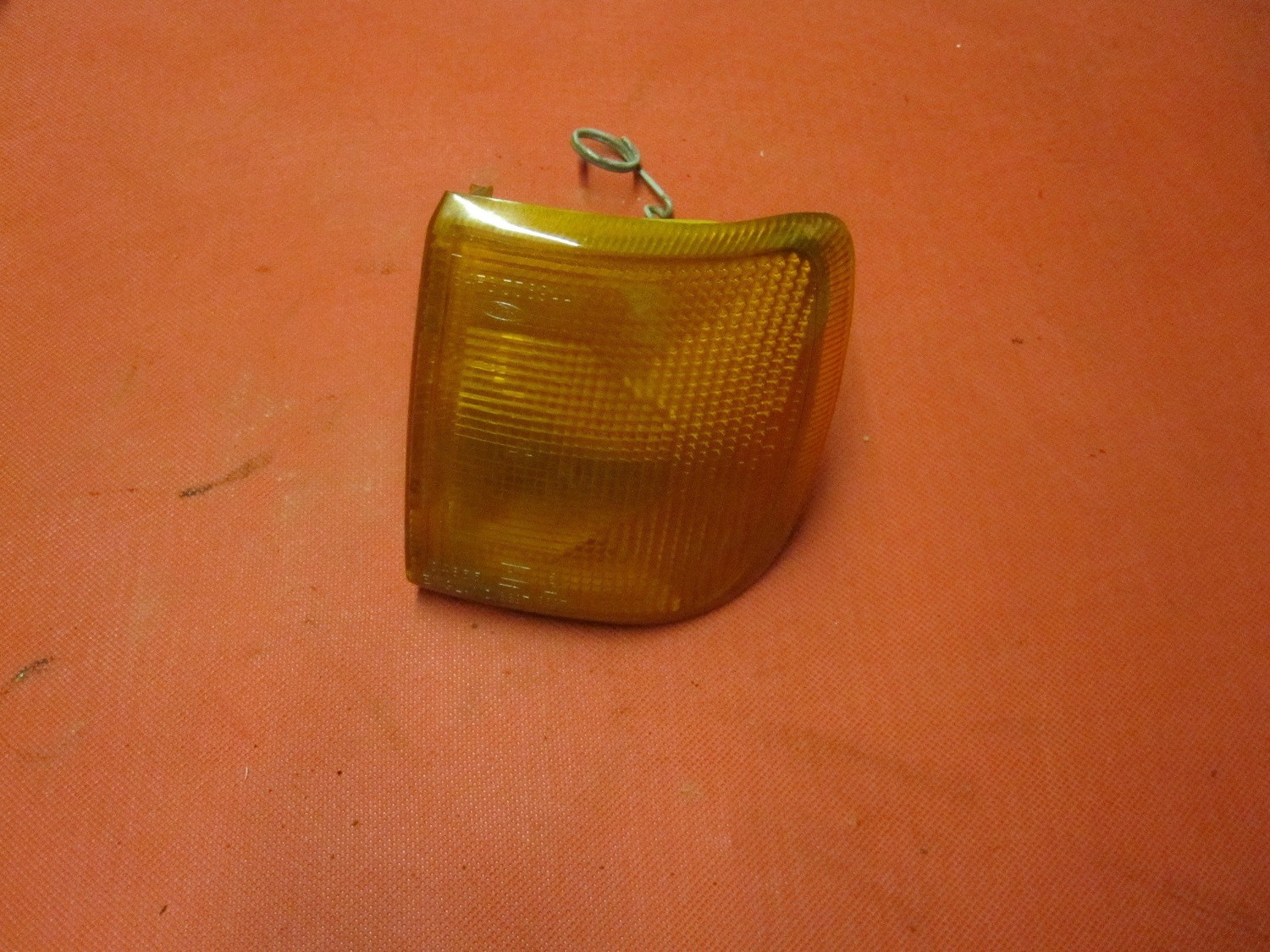 Reliant Robin Slx LX  near side ,left, front indicator lens