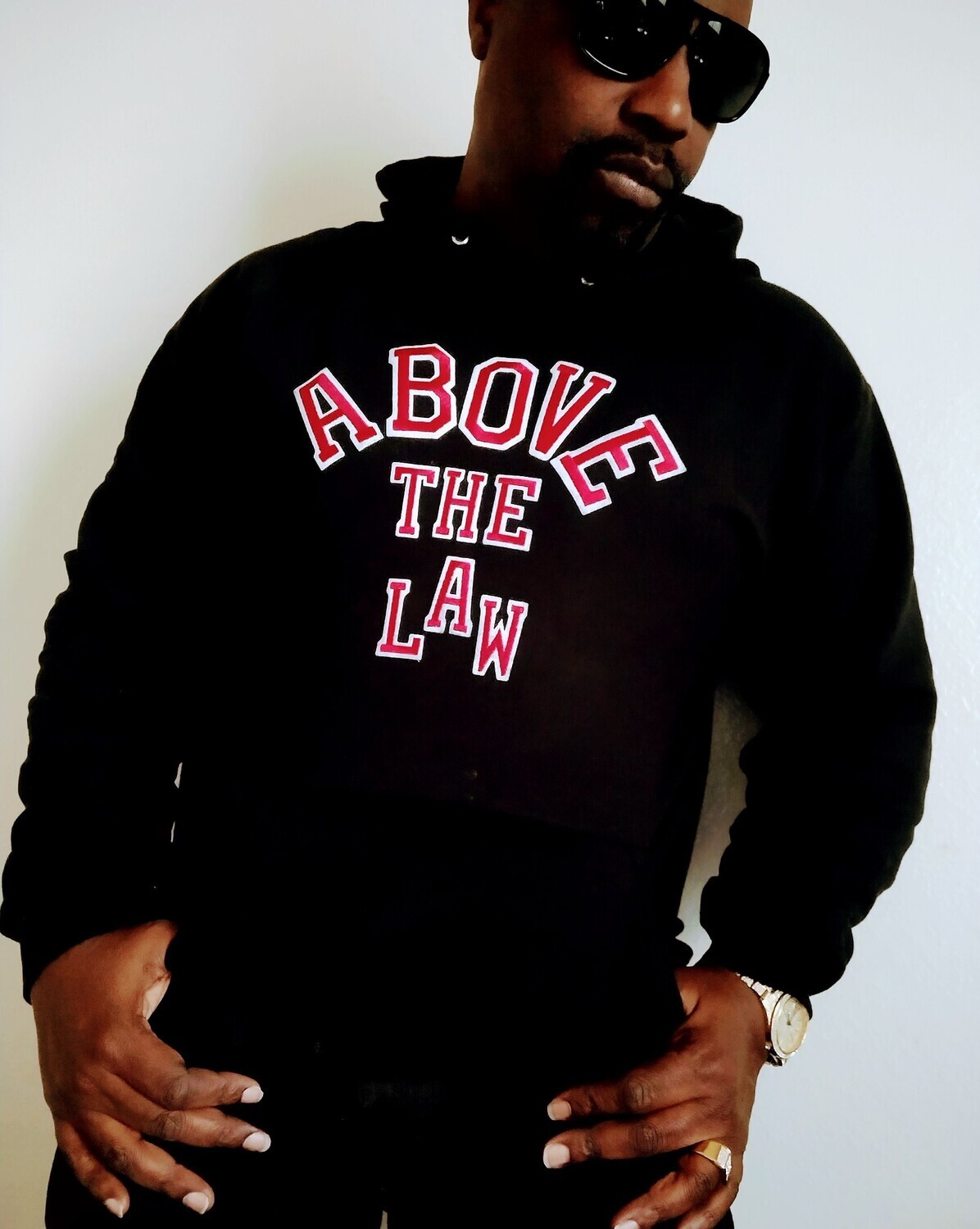 OG ABOVE THE LAW UNIVERSITY HOODIE
Shipping included