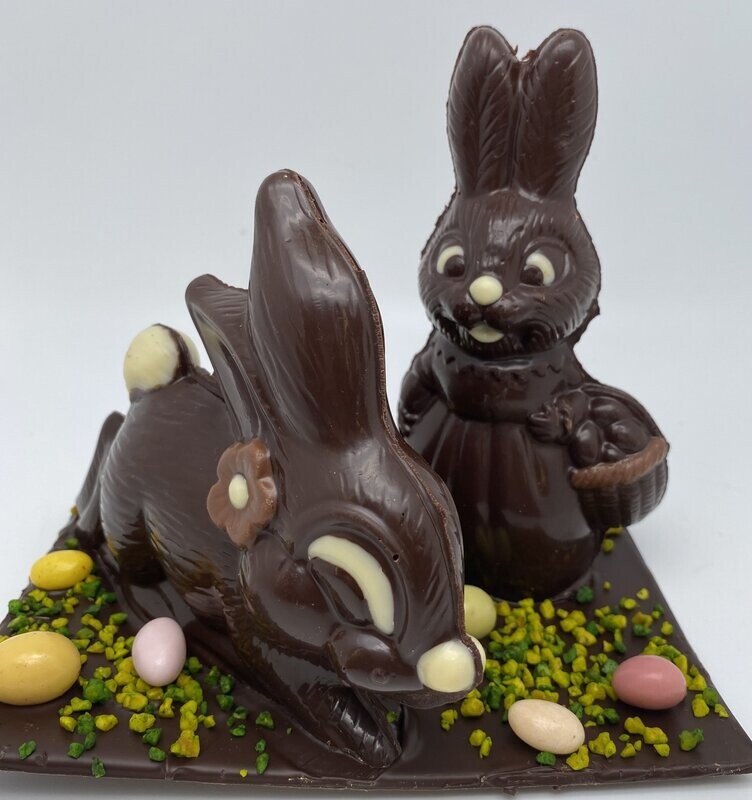 Les deux lapins noir ou lait