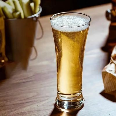 Стаклени чаши за пиво Pilsner 340ml сет 6 парчиња