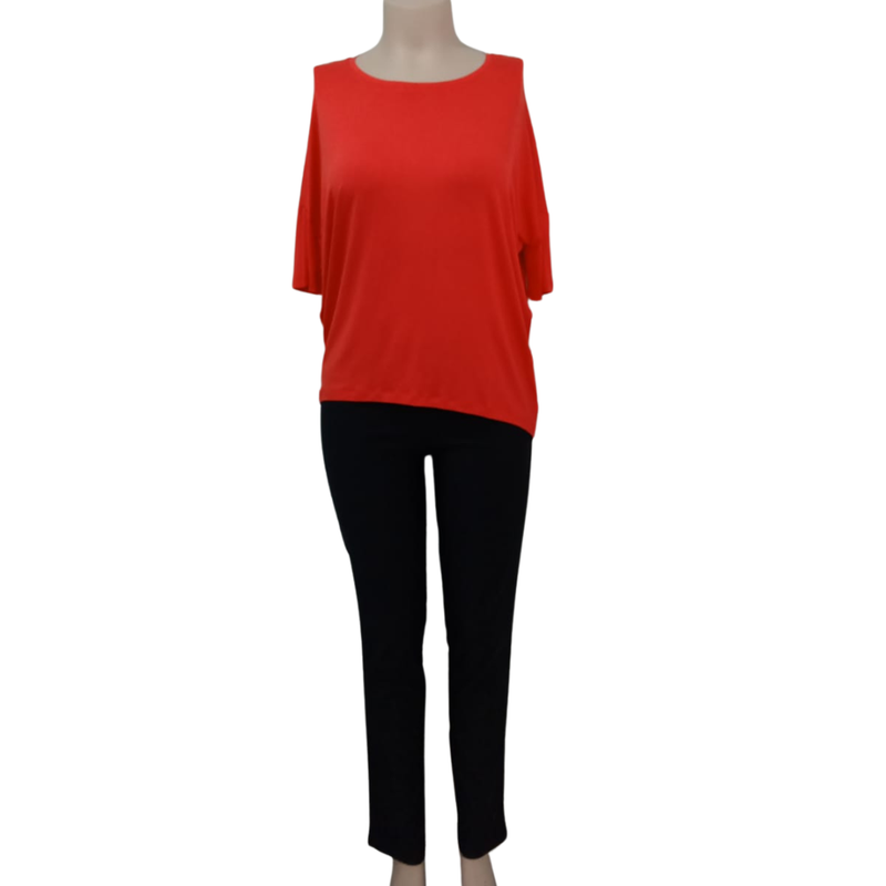 Mia Narrow Hem Pant in Black