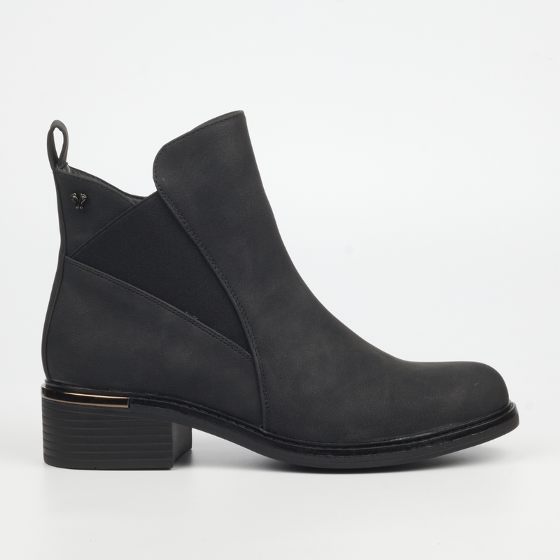 Butterfly Feet Seana 2