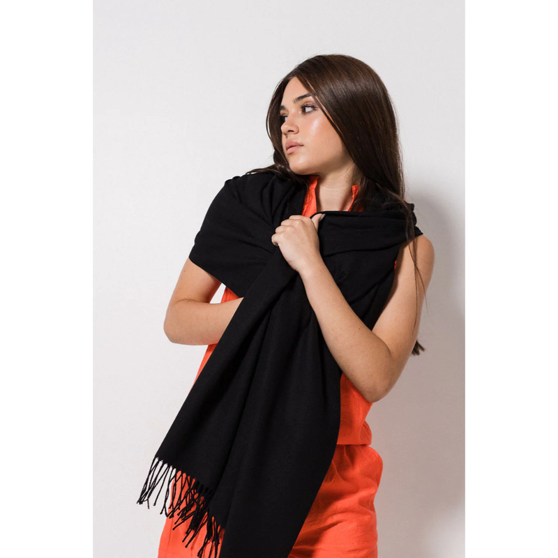 Ateljee Luxe Winter Wrap | Black