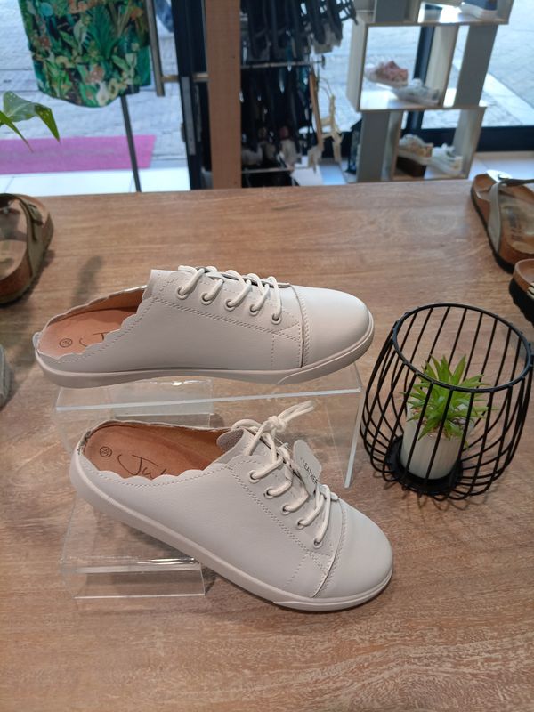 Julz Luka White Leather Slip On