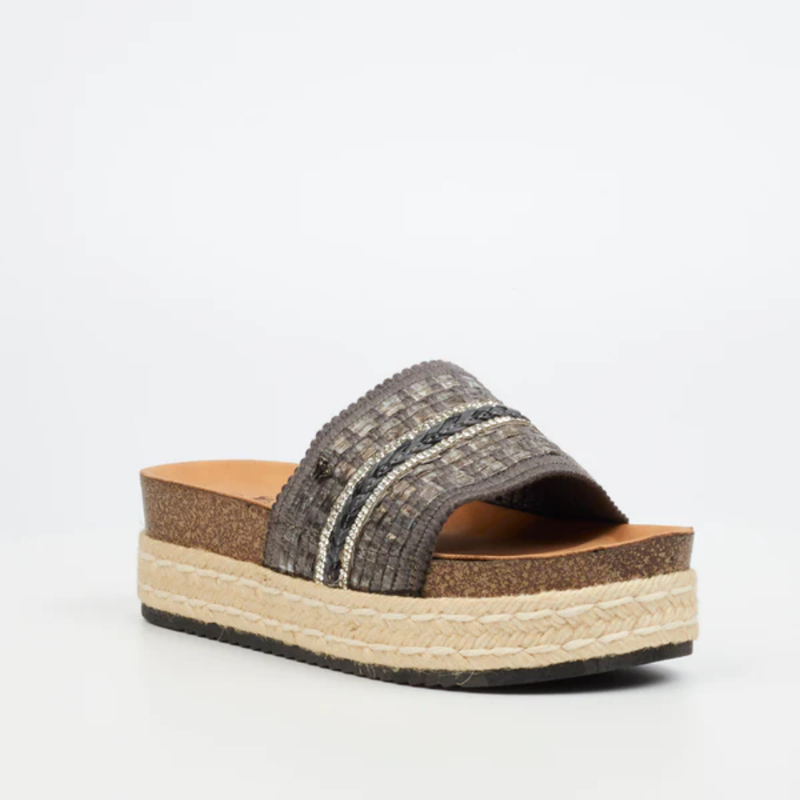 Butterfly Feet-Peacan