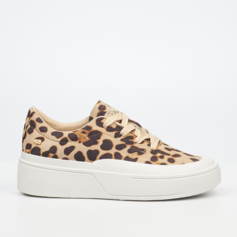 Miss Black Pilot 1 Leopard